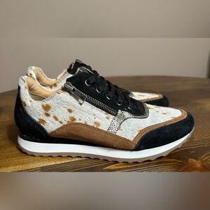 Myra Chic Black and Brown Patterned Sneakers
Like new, size 7, genuine leather
